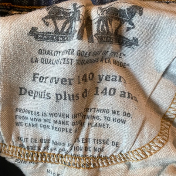 Men’s Levi Jeans - Picture 4 of 5